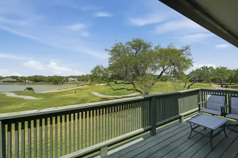 302 Saint Andrews Street 202f Rockport TX 78382