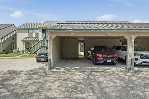 302 Saint Andrews Street 202f Rockport TX 78382