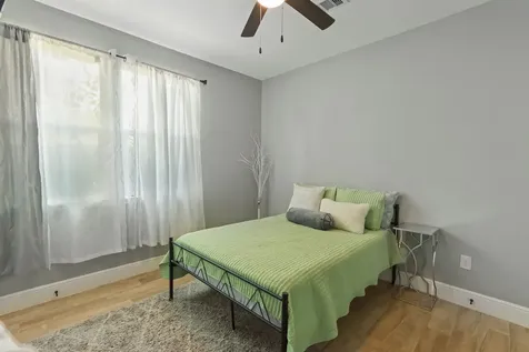 5607 Bacher Street B Houston TX 77028