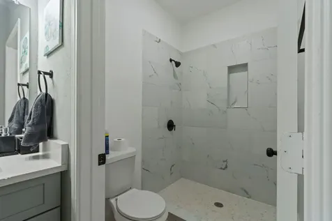 5607 Bacher Street B Houston TX 77028