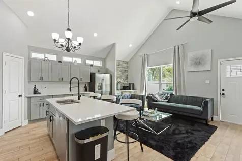 5607 Bacher Street B Houston TX 77028