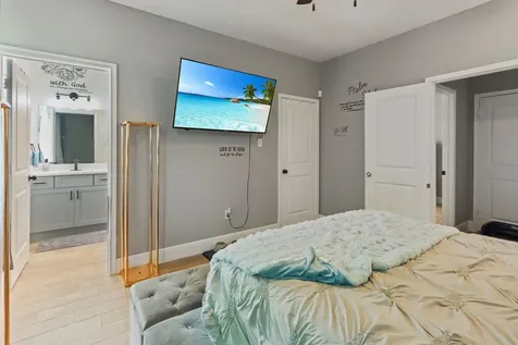 5607 Bacher Street B Houston TX 77028