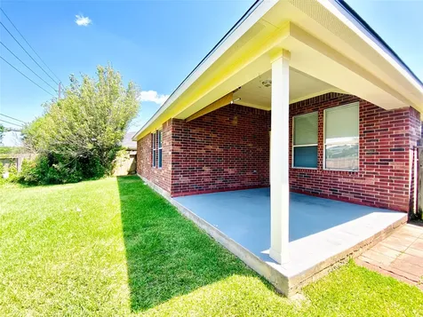5615 Brookhollow Oaks Trail Houston TX 77084
