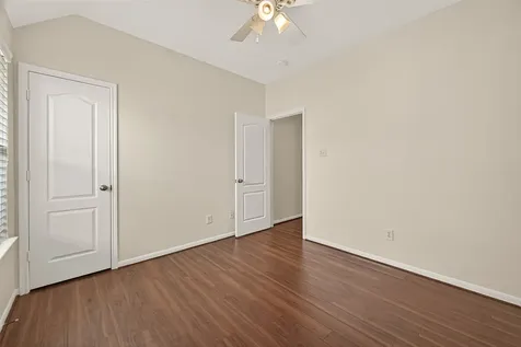 1608 Spring Glen Lane Pearland TX 77581
