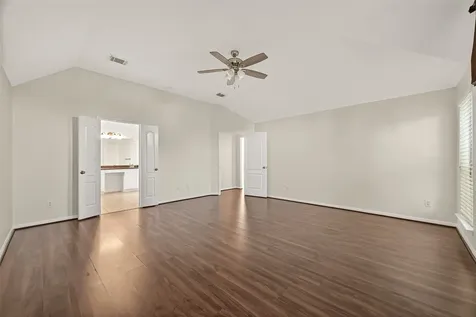 1608 Spring Glen Lane Pearland TX 77581