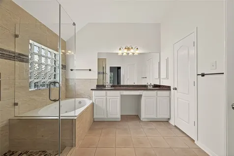1608 Spring Glen Lane Pearland TX 77581