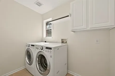 1608 Spring Glen Lane Pearland TX 77581