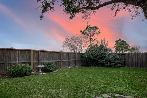 1608 Spring Glen Lane Pearland TX 77581