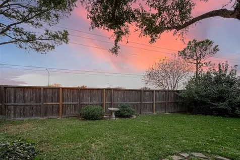 1608 Spring Glen Lane Pearland TX 77581