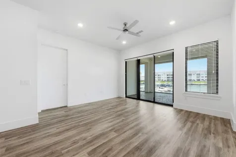 199 Waterpoint Court 106 Conroe TX 77356