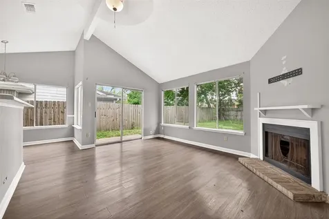 7222 Londres Drive Houston TX 77083