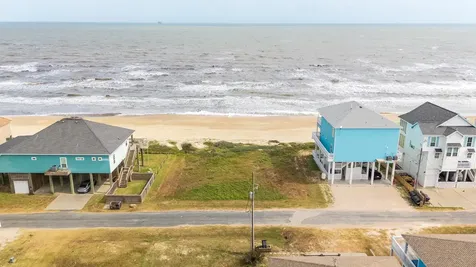 1114 Blue Water Drive Crystal Beach TX 77650