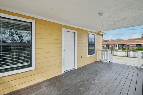1409 Fairbanks Street Houston TX 77009