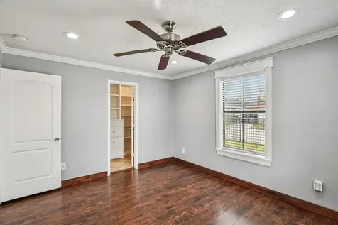 1409 Fairbanks Street Houston TX 77009