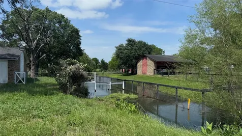 35206 Cattle Creek Road Pine Island TX 77445
