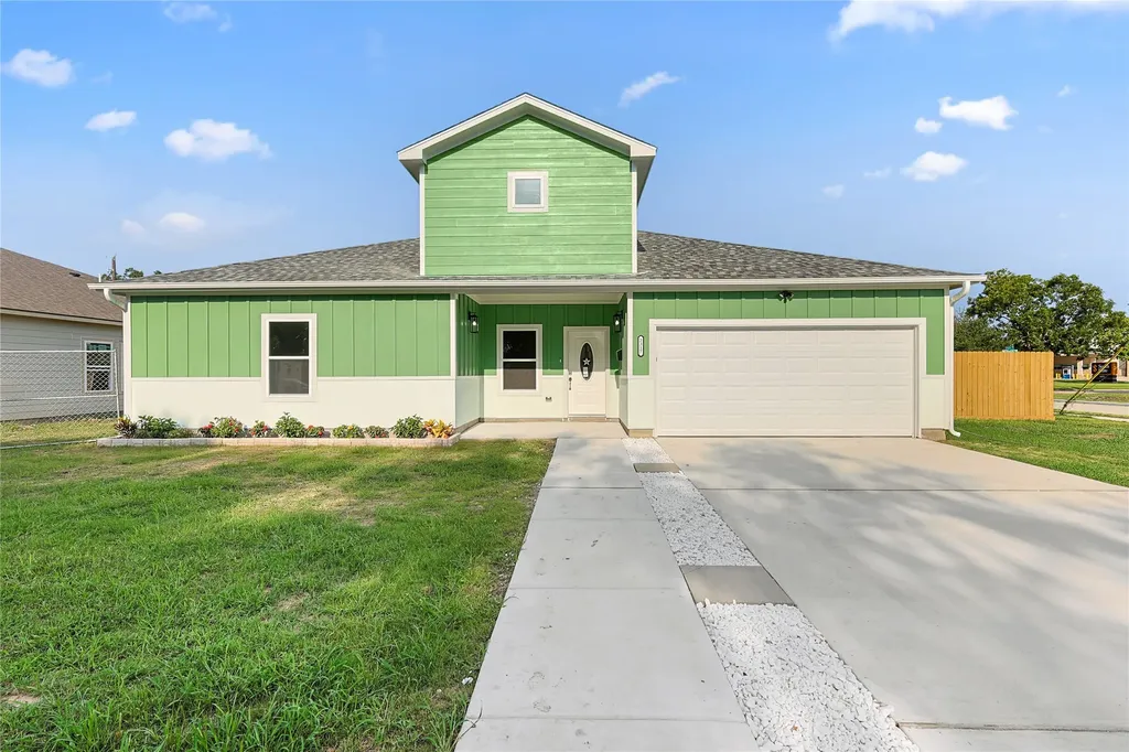 2317 Cedar Street Pearland TX 77581