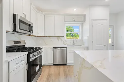 2317 Cedar Street Pearland TX 77581