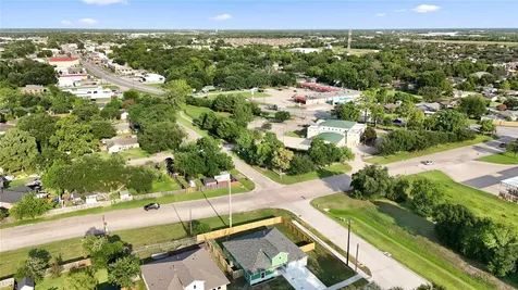 2317 Cedar Street Pearland TX 77581