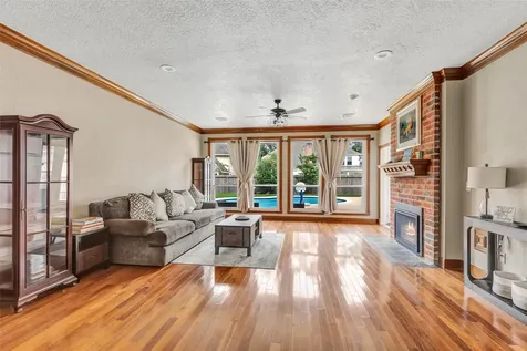 2106 Mountain Lake Drive Kingwood TX 77345