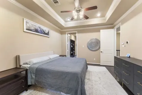 1049 W 22nd Street K Houston TX 77008