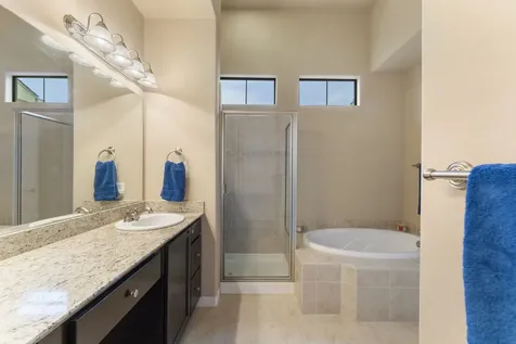 1049 W 22nd Street K Houston TX 77008