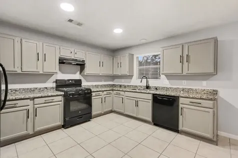 2450 Blackridge Road Houston TX 77067