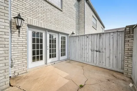 338 Wilcrest Drive 338 Houston TX 77042