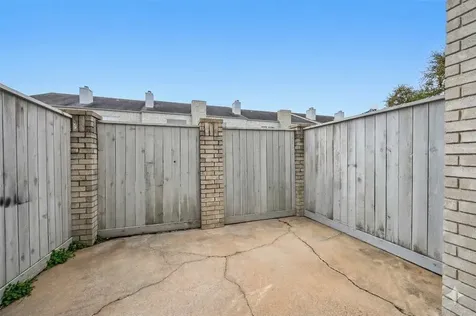 338 Wilcrest Drive 338 Houston TX 77042