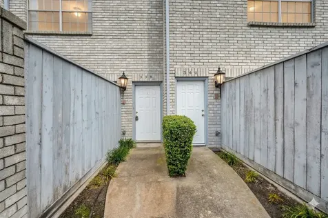 338 Wilcrest Drive 338 Houston TX 77042