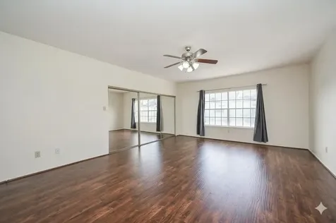 338 Wilcrest Drive 338 Houston TX 77042