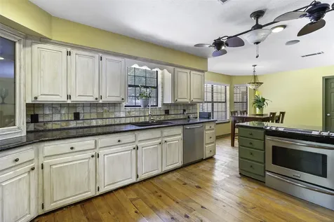526 Pebble Creek Livingston TX 77351