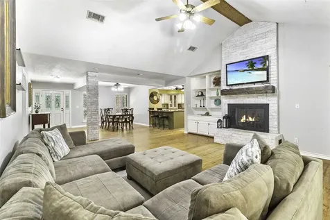 526 Pebble Creek Livingston TX 77351