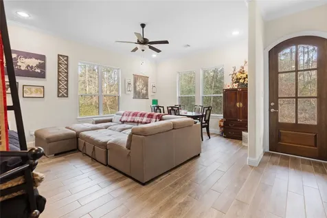 141 Sundog Road Huntsville TX 77340