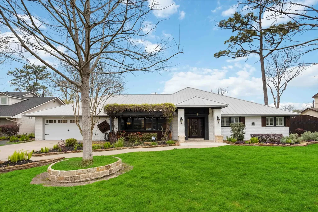 4031 Fernwood Drive Houston TX 77021