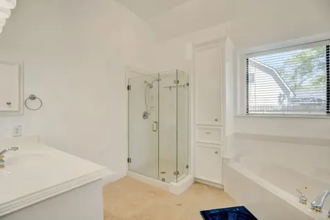 301 Winding Oak Lane S League City TX 77573