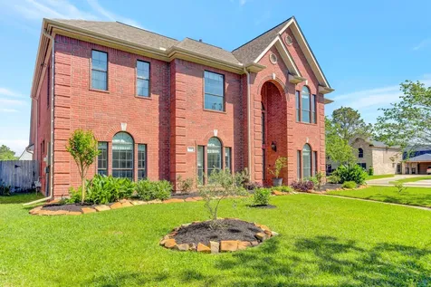 301 Winding Oak Lane S League City TX 77573