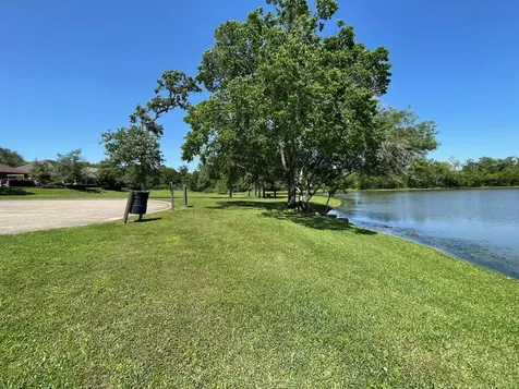 301 Winding Oak Lane S League City TX 77573
