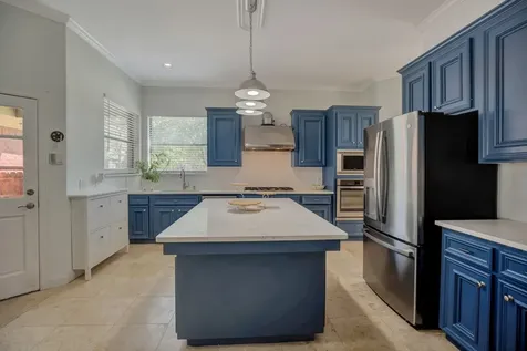 301 Winding Oak Lane S League City TX 77573