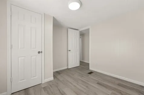 2222 N Austin Avenue 42 Pearland TX 77581