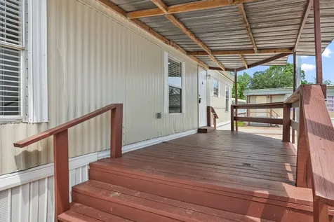 2222 N Austin Avenue 42 Pearland TX 77581