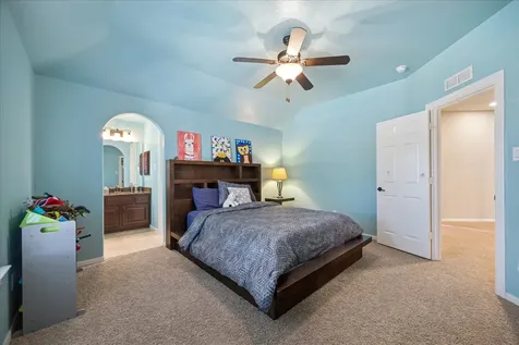 410 Mcallister Avenue Sugar Land TX 77479