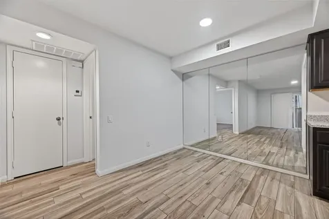1880 White Oak Drive 143 Houston TX 77009