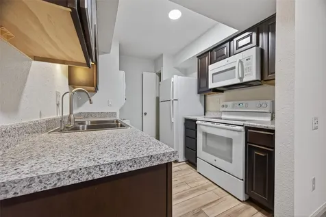 1880 White Oak Drive 143 Houston TX 77009