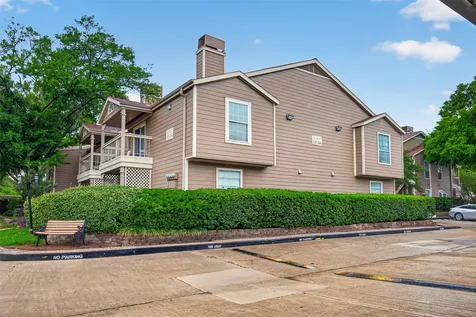1880 White Oak Drive 143 Houston TX 77009