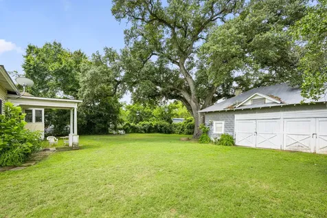 1118 Prairie Street Columbus TX 78934