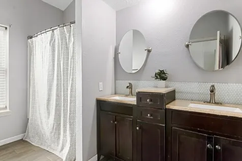 5366 Appleblossom Lane Friendswood TX 77546