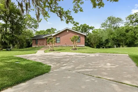 5366 Appleblossom Lane Friendswood TX 77546
