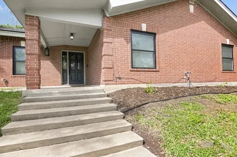 5366 Appleblossom Lane Friendswood TX 77546