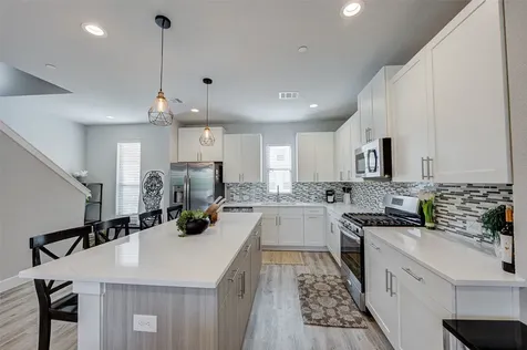 18732 Centro Main Street Shenandoah TX 77385