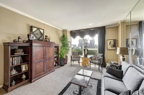 5100 San Felipe Street 74 Houston TX 77056